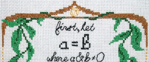 animated gif of the false proof pattern sliding between stitches, its black-and-white pattern, and its color pattern